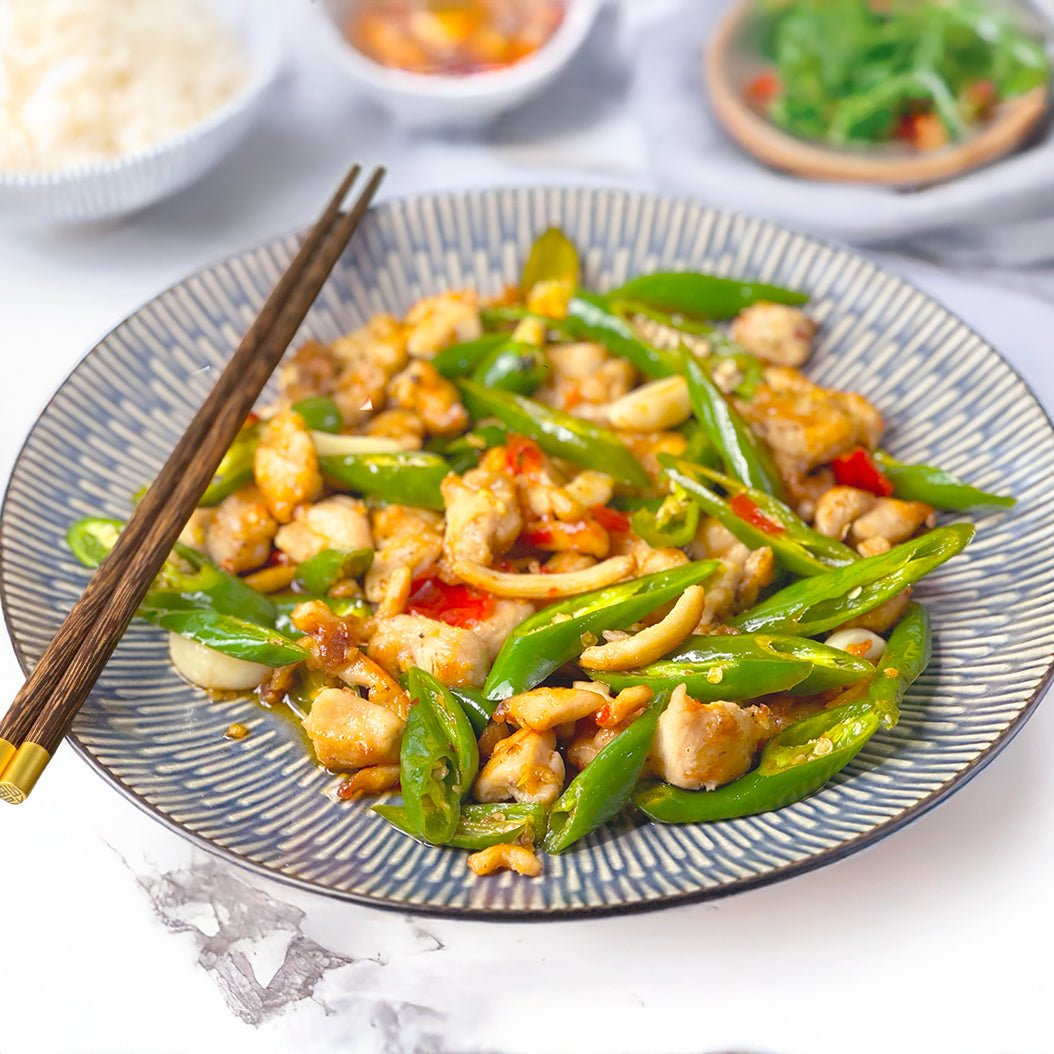 Hainan Chicken and Squid Stir - fry - WowzaBox | UK's No.1 Asian Meal kits